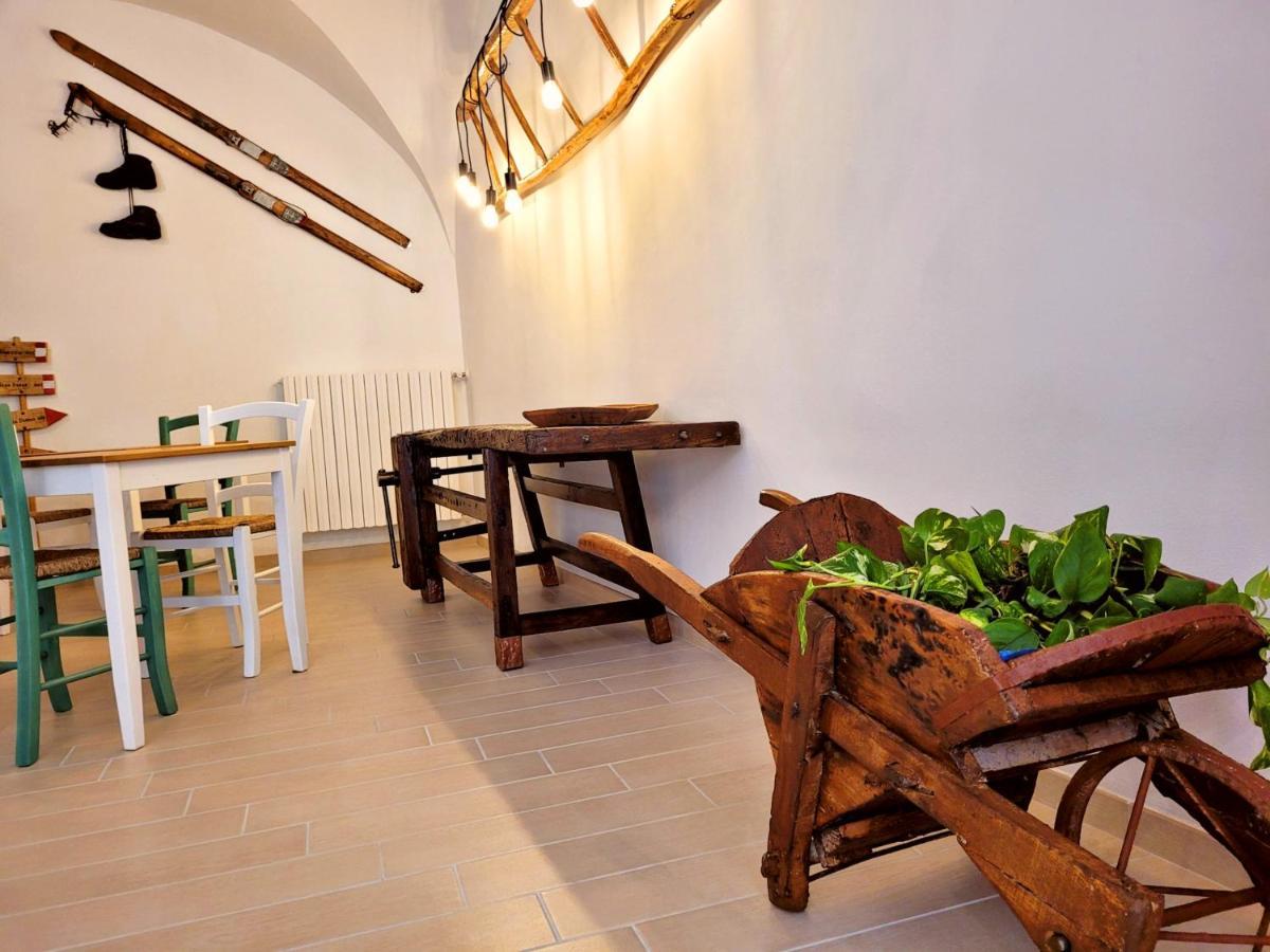 Il Bivacco Del Duomo Bed & Breakfast LʼAquila Exterior foto