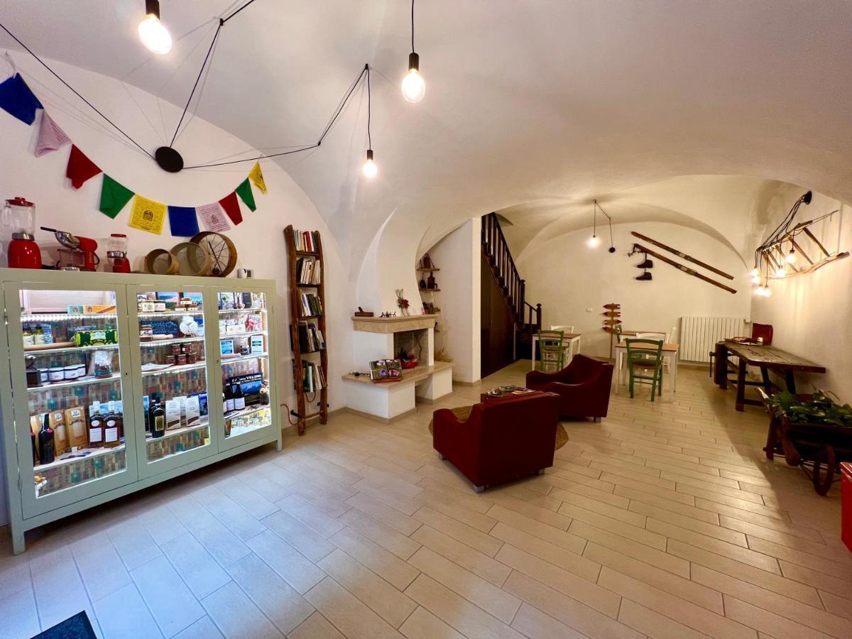 Il Bivacco Del Duomo Bed & Breakfast LʼAquila Exterior foto